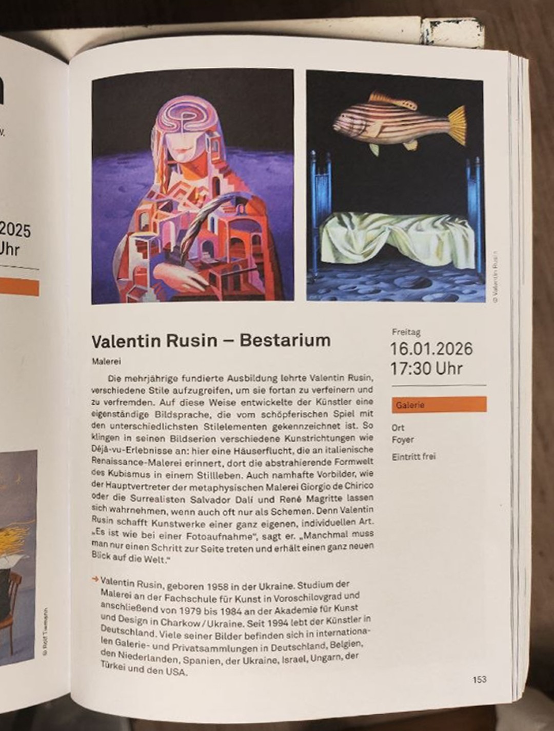 Ankündigung der Ausstellung „Bestiarium“ im Programmheft des Stadttheaters Herford